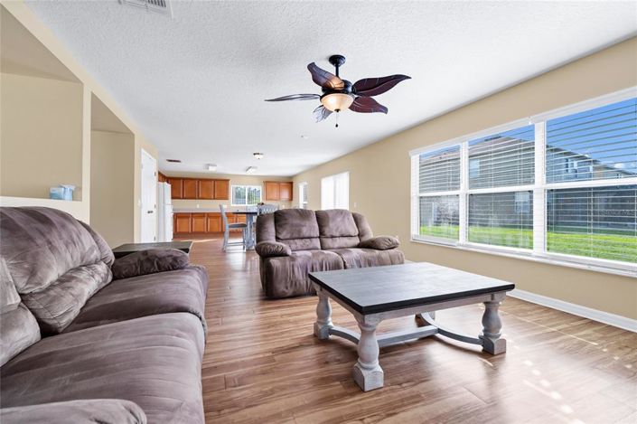 Image No.8-3 Bed House for sale