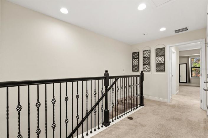 Image No.21-3 Bed Townhouse for sale