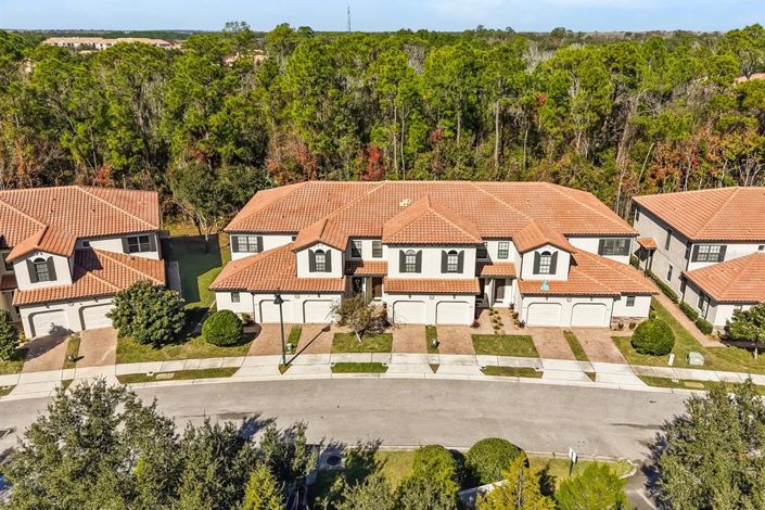 Image No.27-3 Bed Townhouse for sale