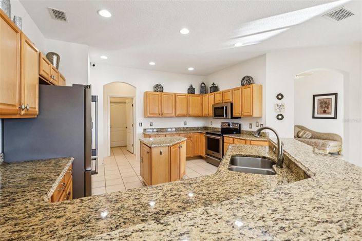 Image No.16-5 Bed House for sale