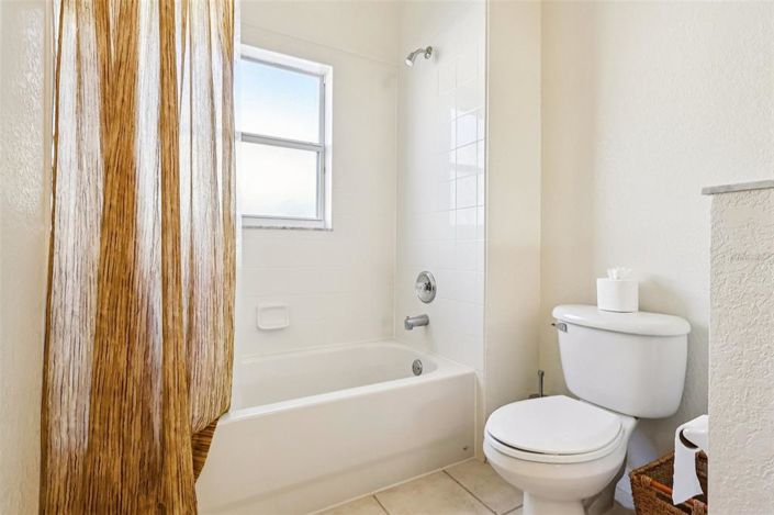 Image No.31-5 Bed House for sale