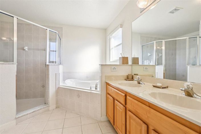 Image No.39-5 Bed House for sale