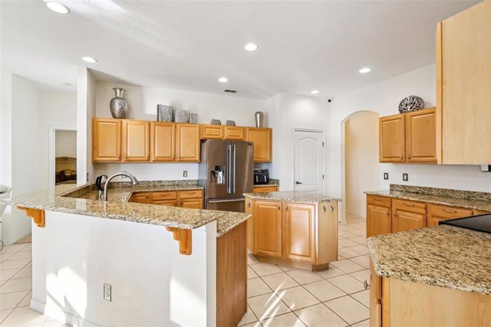 Image No.4-5 Bed House for sale