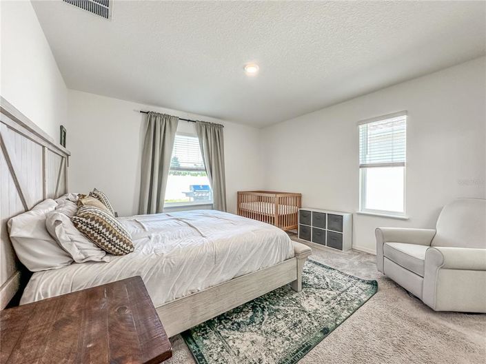 Image No.18-4 Bed House for sale