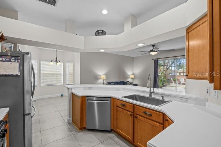 Image No.13-5 Bed House for sale