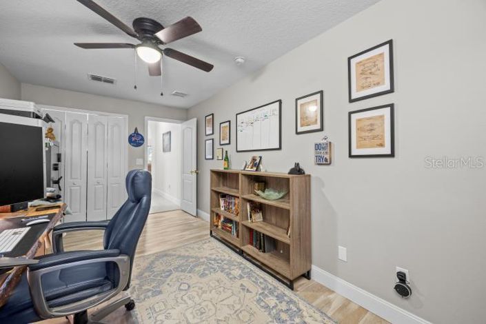 Image No.21-5 Bed House for sale