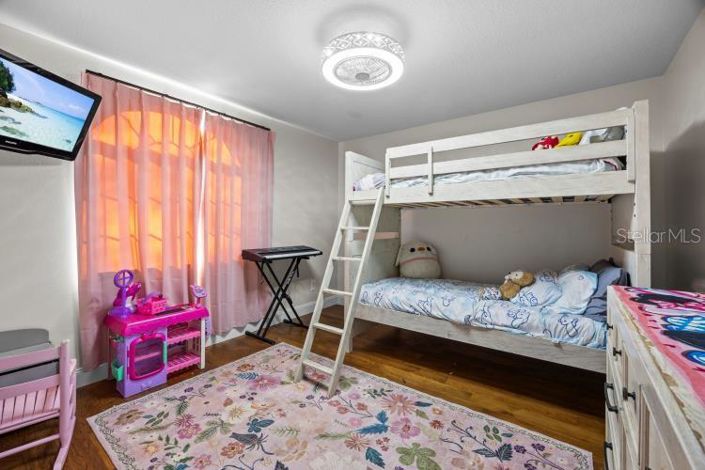 Image No.28-5 Bed House for sale