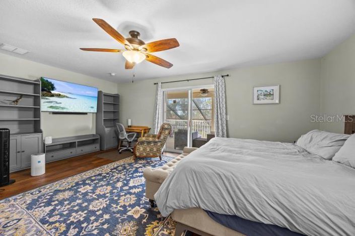 Image No.33-5 Bed House for sale