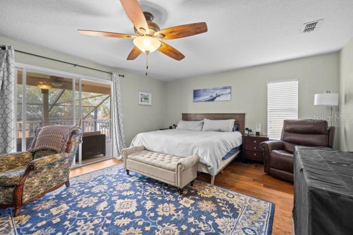 Image No.34-5 Bed House for sale