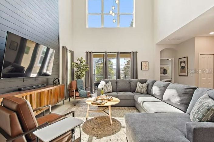 Image No.2-5 Bed House for sale