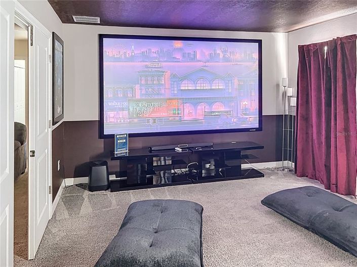 Image No.26-8 Bed House for sale