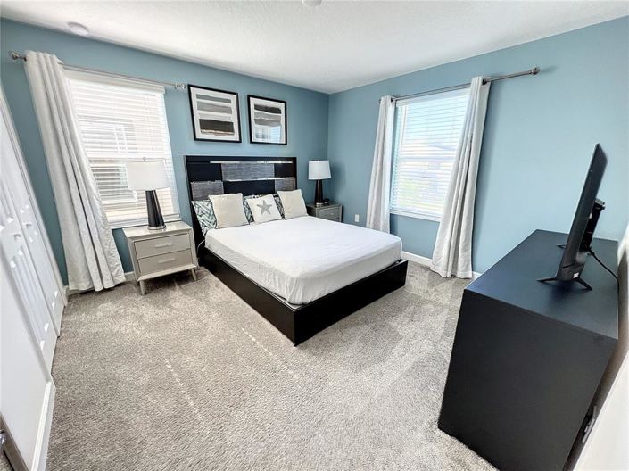 Image No.40-8 Bed House for sale