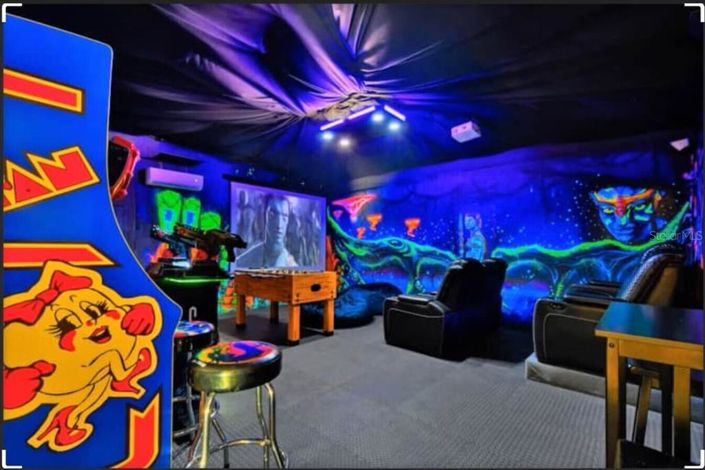 Image No.2-6 Bed House for sale