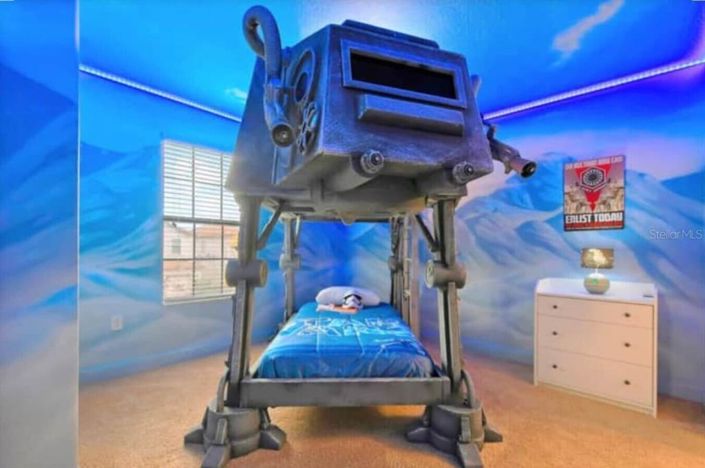 Image No.5-6 Bed House for sale