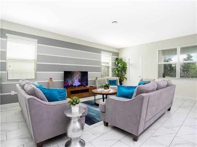 Image No.16-6 Bed House for sale