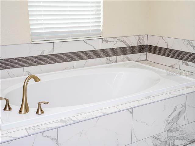 Image No.57-6 Bed House for sale