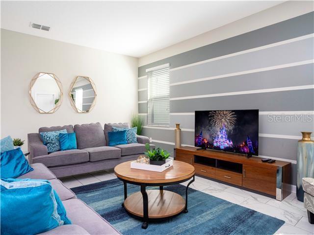 Image No.6-6 Bed House for sale