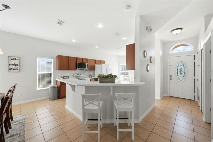 Image No.12-4 Bed House for sale