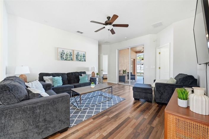 Image No.16-4 Bed House for sale