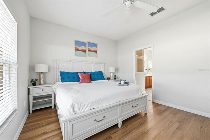 Image No.29-4 Bed House for sale