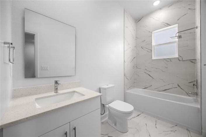 Image No.13-5 Bed Townhouse for sale