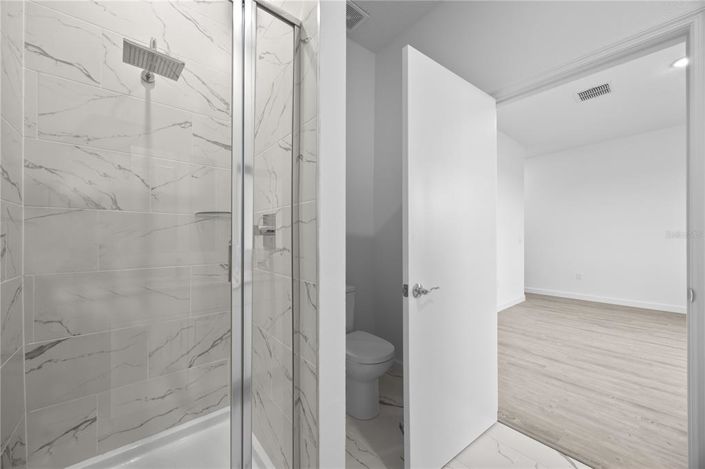 Image No.25-5 Bed Townhouse for sale