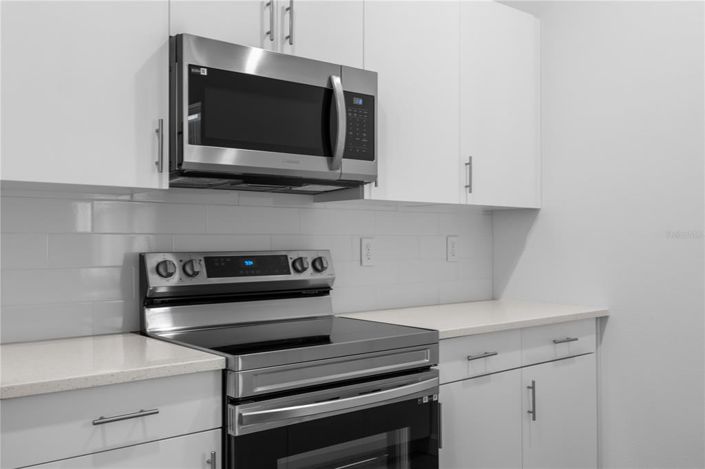 Image No.3-5 Bed Townhouse for sale