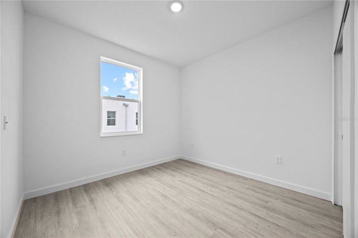 Image No.32-5 Bed Townhouse for sale