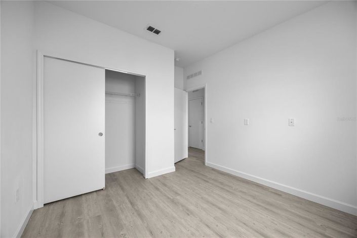 Image No.34-5 Bed Townhouse for sale