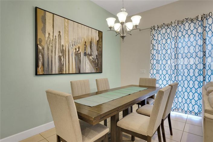 Image No.8-4 Bed Townhouse for sale