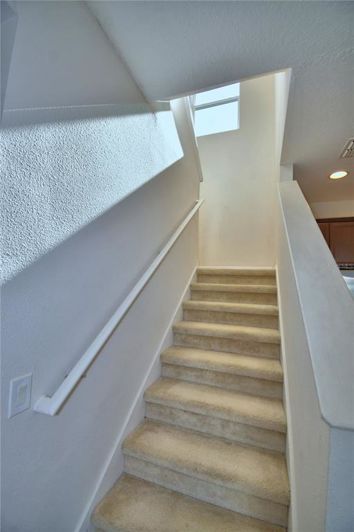 Image No.25-4 Bed House for sale