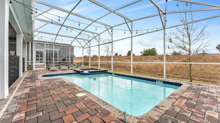 Image No.35-8 Bed House for sale