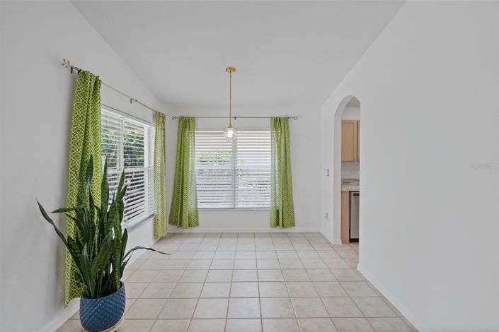 Image No.9-3 Bed House for sale