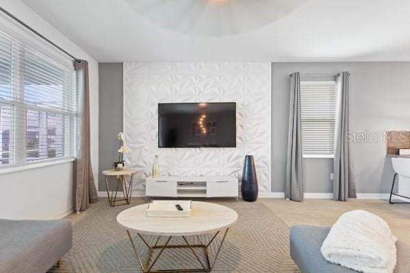 Image No.9-7 Bed House for sale