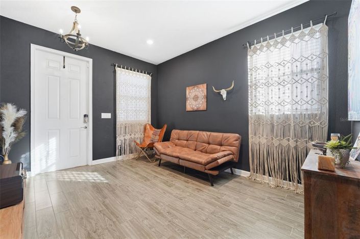 Image No.5-3 Bed Townhouse for sale