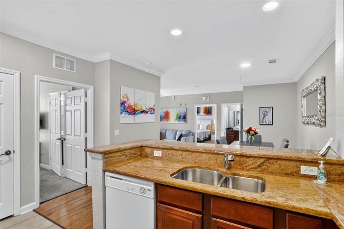 Image No.8-2 Bed Apartment for sale