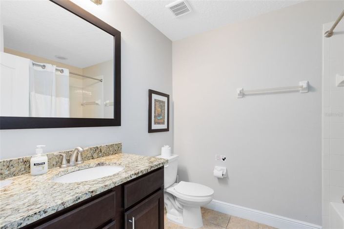 Image No.27-4 Bed Townhouse for sale