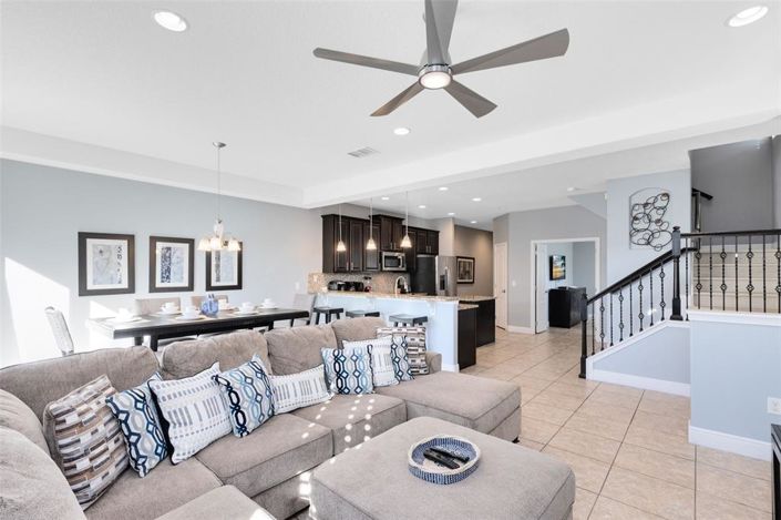 Image No.4-4 Bed Townhouse for sale