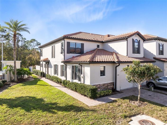 Image No.40-4 Bed Townhouse for sale