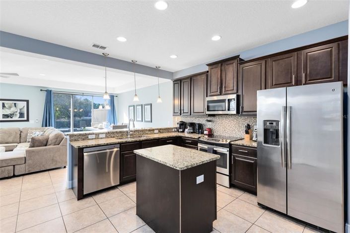 Image No.8-4 Bed Townhouse for sale