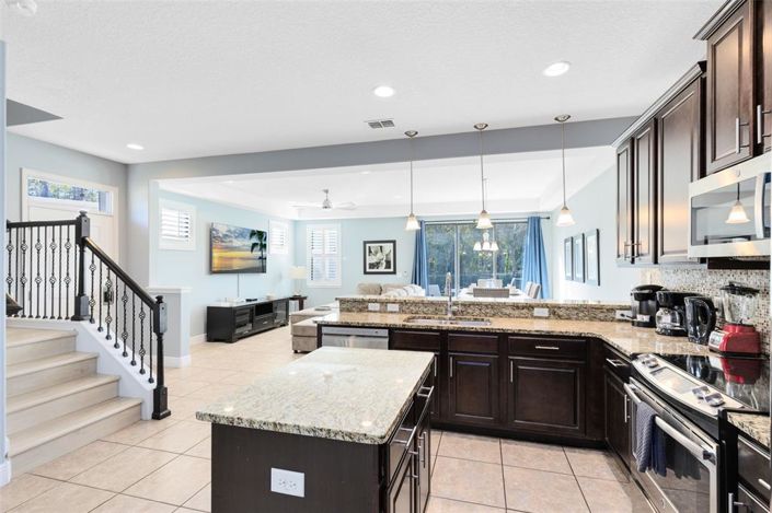 Image No.9-4 Bed Townhouse for sale