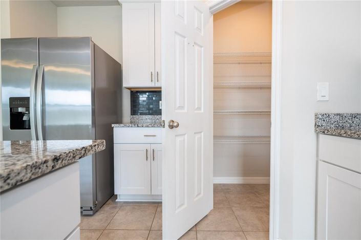 Image No.26-4 Bed House for sale