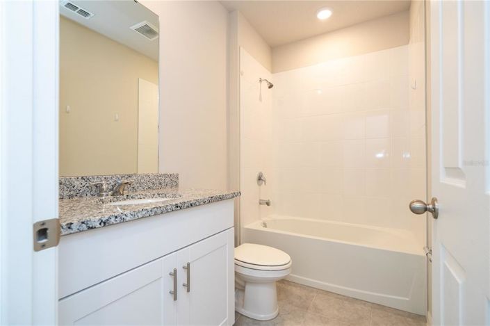 Image No.9-4 Bed House for sale