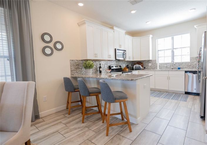 Image No.10-4 Bed Townhouse for sale