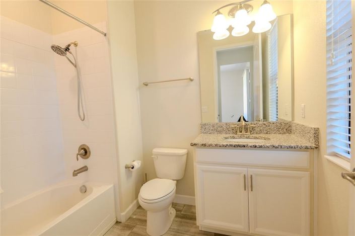 Image No.19-4 Bed Townhouse for sale