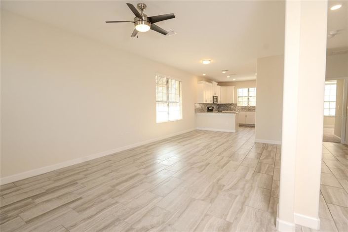 Image No.26-4 Bed Townhouse for sale