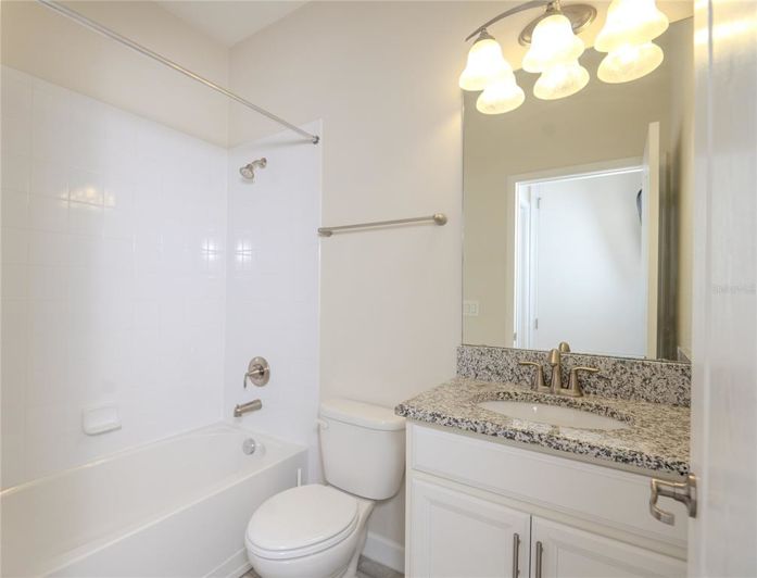 Image No.27-4 Bed Townhouse for sale