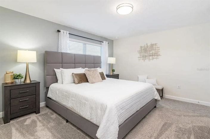 Image No.11-4 Bed Townhouse for sale