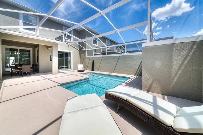 Image No.19-4 Bed Townhouse for sale