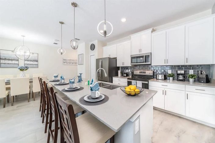 Image No.4-4 Bed Townhouse for sale